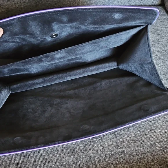 Dyson Velvet Storage Bag/Pouch in Black / Purple - Picture 3 of 7